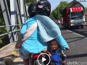 Ini Contoh Pengendara Motor yang Tidak Pedulikan Keselamatan Anak Ini Contoh Pengendara Motor yang Tidak Pedulikan Keselamatan Anak