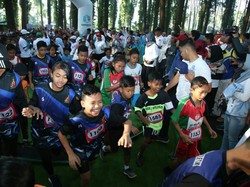 Telusuri Hutan, Ribuan Pelari Ikuti Banyuwangi Gombengsari Plantation Run 2019