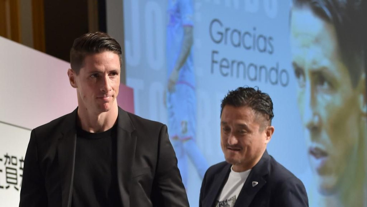 Fernando Torres pamitan. (Kazuhiro NOGI / AFP)