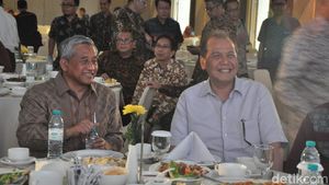 Momen CT Hadiri Peluncuran Buku Prof M Nuh