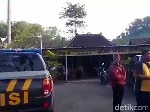 Sekelompok Orang Rusak Rumah Makan dan Motor di Gunungkidul Sekelompok Orang Rusak Rumah Makan dan Motor di Gunungkidul
