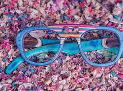 Skateboard Bekas Disulap Jadi Kacamata, Tembus Pasar Amerika