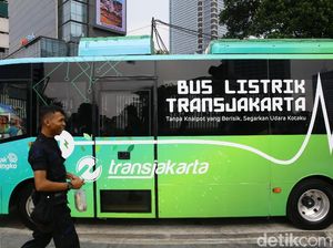 Belum Punya Pelat Kuning, Bus Listrik TransJ Belum Bisa Jalan