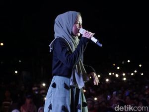 Nissa Sabyan Jadi Saksi Iritnya Motor Yamaha
