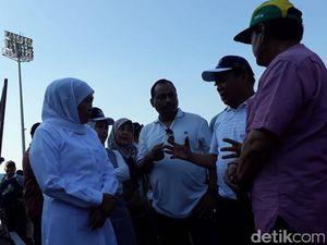 Jelang Porprov VI, Khofifah Tinjau Kesiapan Stadion Surajaya Lamongan