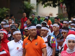 Pakai Ikat Kepala, Warga Kaltim Deklarasi Tolak Kerusuhan