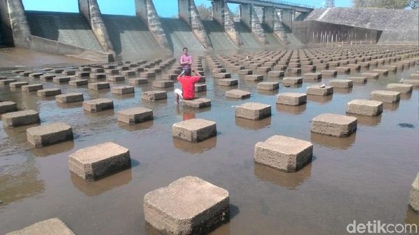 Foto: Bendungan Instagramable di Sukoharjo