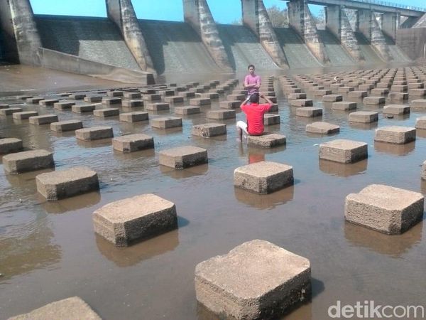 Foto: Bendungan Instagramable di Sukoharjo