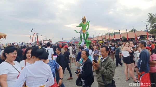 Foto: Kemeriahan Festival Yeh Gangga di Bali