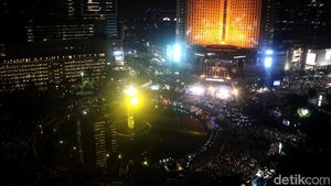 Melihat Kemeriahan Perayaan HUT DKI Jakarta di Bundaran HI