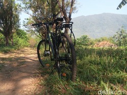 Asyiknya Bersepeda Melintasi Alam di Kaki Gunung Ungaran