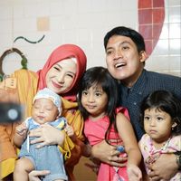 Cara Natasha Rizky Lindungi Keluarga dari Bahaya Polusi