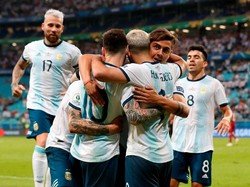 Dengan kemenangan ini, Argentina lolos ke fase knock out Copa America 2019 sebagai runner up Grup B. Mengantongi nilai empat, Albiceleste tertinggal lima angka dari Kolombia yang finis pertama. Henry Romero/Reuters.