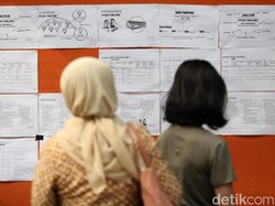 Sayang Anak, Orang Tua Rela Izin Kerja Demi Daftar PPDB DKI