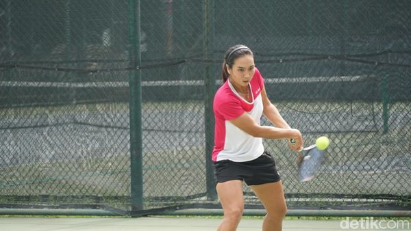 Demi Emas SEA Games 2019, Aldila Sutjiadi Cuek Berlatih di Bawah Terik Matahari