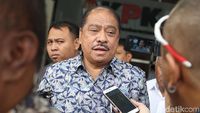 Ketua Fraksi Golkar Melchias Marcus Mekeng Diperiksa KPK