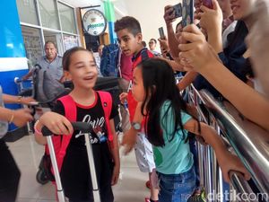 Kehebohan Saat YouTuber AS yang Fasih Bahasa Manado Pulang Kampung