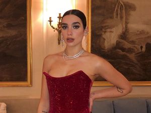 Siapkan Album Kedua, Dua Lipa Menyebutnya Era Baru