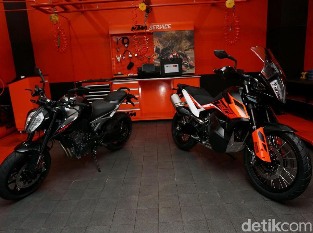 Pajak Barang Mewah Moge Turun, Motor KTM Bisa Lebih Miring? Pajak Barang Mewah Moge Turun, Motor KTM Bisa Lebih Miring?