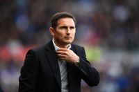 Frank Lampard di pinggir lapangan sebagai pelatih Derby County