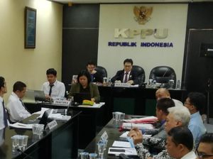 Kasus Tender Jalan di Kabupaten Kediri, KPPU Periksa Dua Saksi Ahli Kasus Tender Jalan di Kabupaten Kediri, KPPU Periksa Dua Saksi Ahli