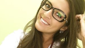Pesona Natalia, Dokter Cantik Penakluk Hati Kiper Brasil Alisson Becker