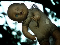 Kisah Tragis di Balik Seramnya Pulau Boneka