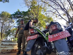 Parkir Sembarangan, Motor-motor PNS Pemkot Makassar Diangkut