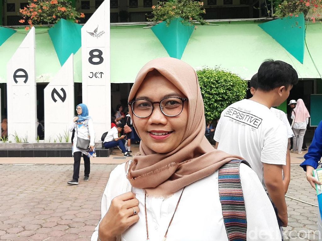 Cara SMA 8 Jakarta Antisipasi Antrean Panjang PPDB Zonasi Cara SMA 8 Jakarta Antisipasi Antrean Panjang PPDB Zonasi