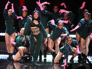 Polisi Telusuri Pernyataan Cardi B Soal Ancaman Jelang Konser Polisi Telusuri Pernyataan Cardi B Soal Ancaman Jelang Konser