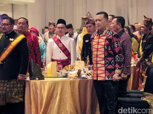 Momen Berkumpulnya 100 Raja dan Sultan se-Nusantara