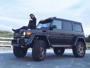 Koleksi Mobil Mewah yang Bikin Kylie Jenner Dihujat