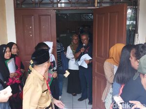 PPDB Jalur Zonasi di SMPN 115 Jakarta Dibuka, Antrean Seperti di Bank PPDB Jalur Zonasi di SMPN 115 Jakarta Dibuka, Antrean Seperti di Bank