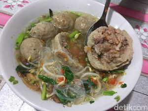 Mantul! Cobain Bakso Rudal di PMI Bogor yang Legendaris Mantul! Cobain Bakso Rudal di PMI Bogor yang Legendaris