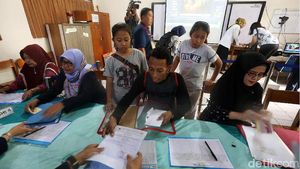 Pendaftaran PPDB di SMPN 115 Jakarta Membludak