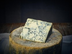 Tembus Rp 200 Juta, Harga Blue Cheese Ini Pecahkan Rekor Dunia