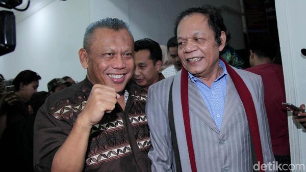 Keluar dari Rutan Polda Metro Jaya Eggi Sudjana Semringah Banget