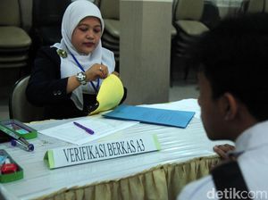 Minta Informasi Pendaftaran Siswa Mudah Dimengerti, Anies Kenang Masa Kampanye