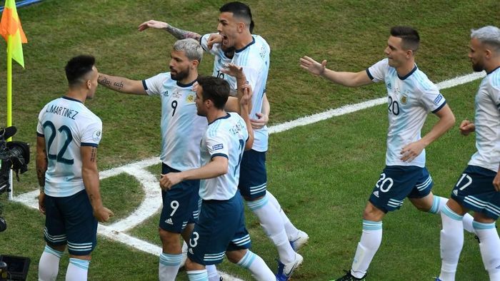 Argentina lolos ke perempatfinal Copa America 2019 usai menang atas Qatar (Foto: Pedro Vilela/Getty Images)