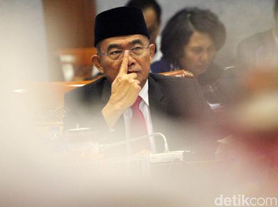 Mendikbud dan DPR Raker Bahas Anggaran