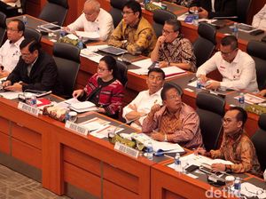 Rapat dengan Banggar, Darmin hingga Luhut Paparkan Anggaran 2020