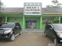 Kepsek SMAN di Bojonegoro Curhat Jadi Korban Sistem Zonasi