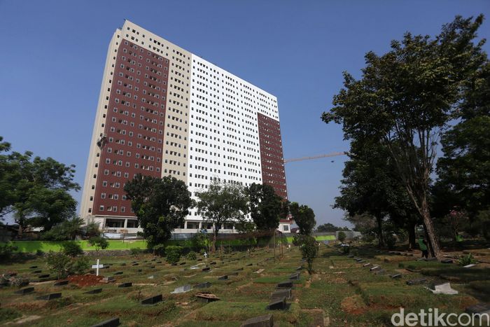 Para pekerja melakukan proses pembangunan rumah DP Rp 0 di Pondok Kelapa, Jakarta Timur, Rabu (25/6/2019). Para pekerja melakukan proses pembangunan rumah DP Rp 0 di Pondok Kelapa, Jakarta Timur, Rabu (25/6/2019).