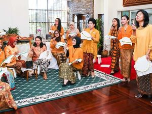 Serunya Warga Australia Belajar Batik