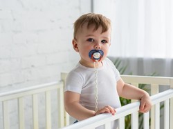 Sejarah Penemuan Empeng, Pernah Dituding Bikin Tebal Lidah Bayi