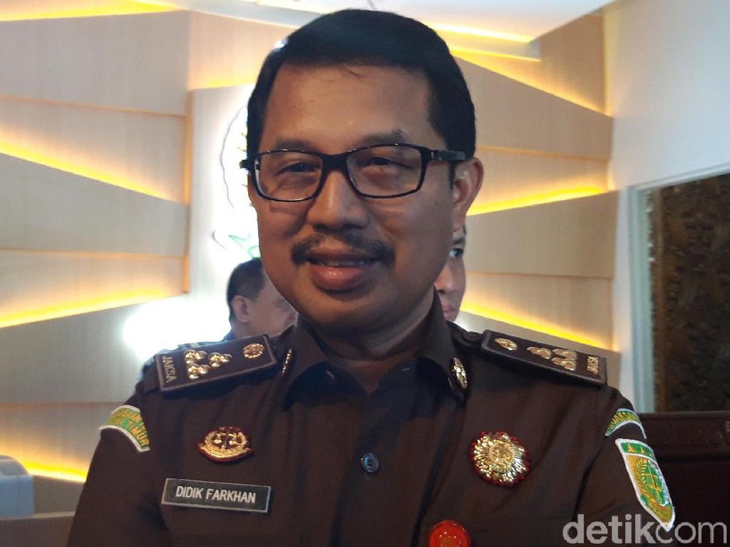 Periksa Bambang DH, Kejati Jatim Akui Ada Titik Terang Kasus YKP Periksa Bambang DH, Kejati Jatim Akui Ada Titik Terang Kasus YKP