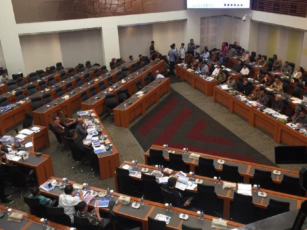 Banggar-Kemenkeu dan Kementerian ESDM Bahas Kebijakan Fiskal Banggar-Kemenkeu dan Kementerian ESDM Bahas Kebijakan Fiskal