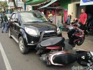 Kecelakaan Karambol 6 Kendaraan di Purwokerto, 1 Orang Tewas