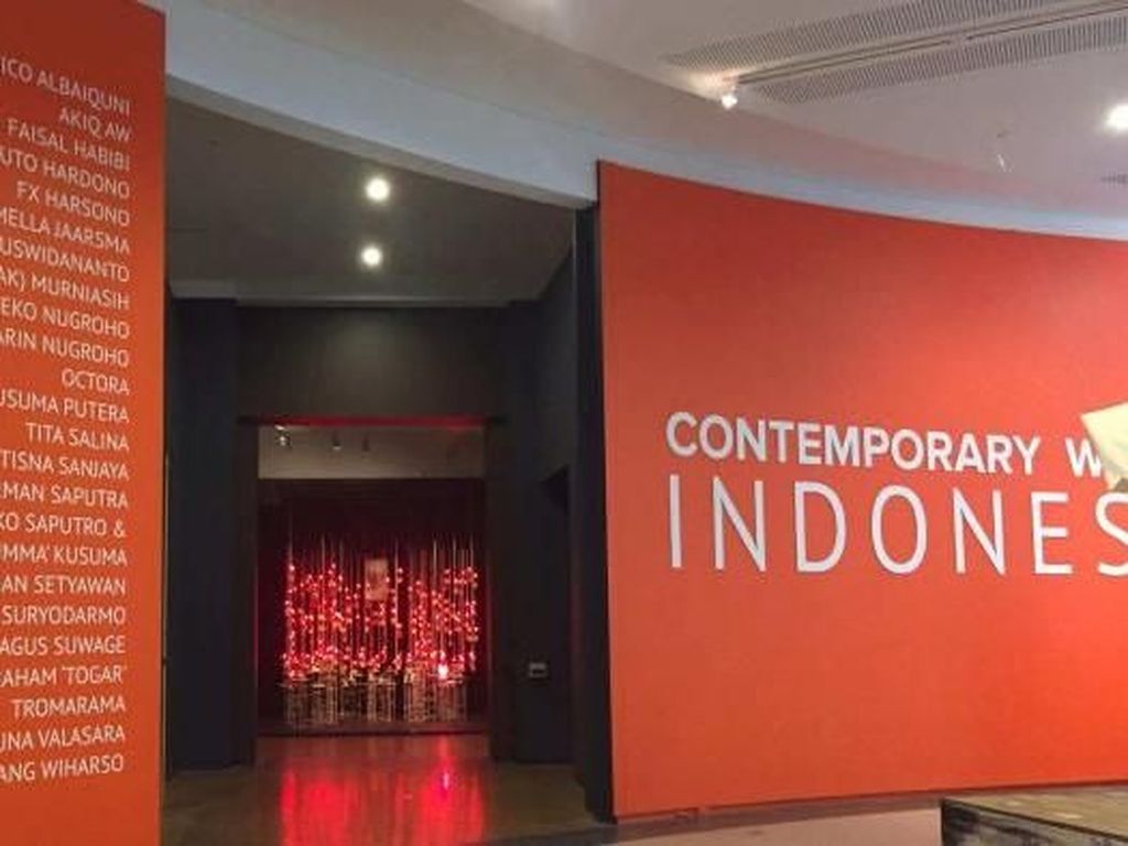 Karya Seni Rupa 20 Seniman Indonesia Pertama Kali Ditampilkan Bersama di Canberra Karya Seni Rupa 20 Seniman Indonesia Pertama Kali Ditampilkan Bersama di Canberra