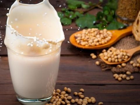 Benarkah Susu Kedelai Bisa Kacaukan Hormon Reproduksi Anak Laki-laki?